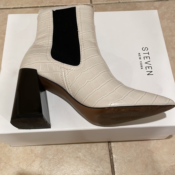 EUC… Steven Booties - Picture 6 of 7